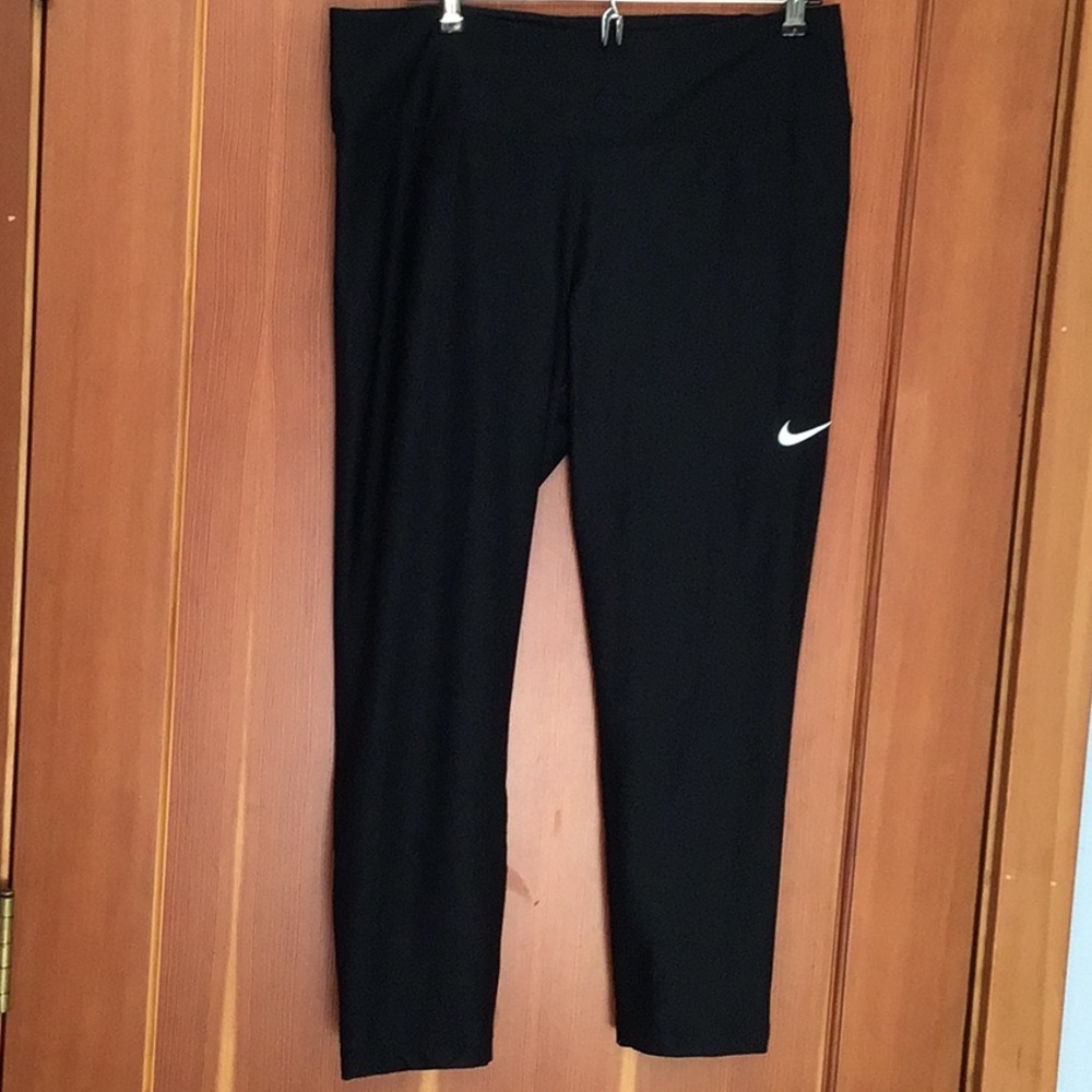 Nike Crop Leggings